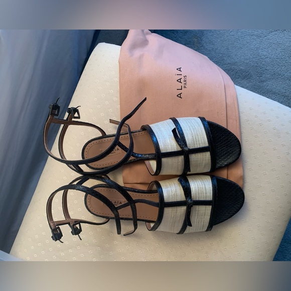 Alaia Women Sandals - Picture 7 of 8